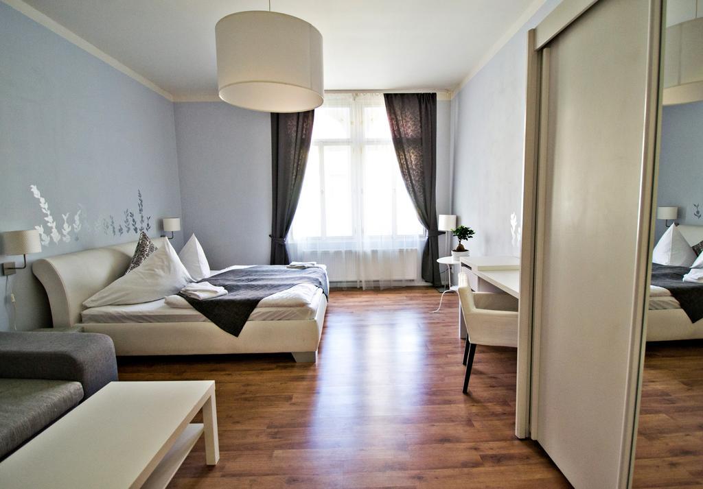 Business Class Ruterra Suite Prague Exterior photo