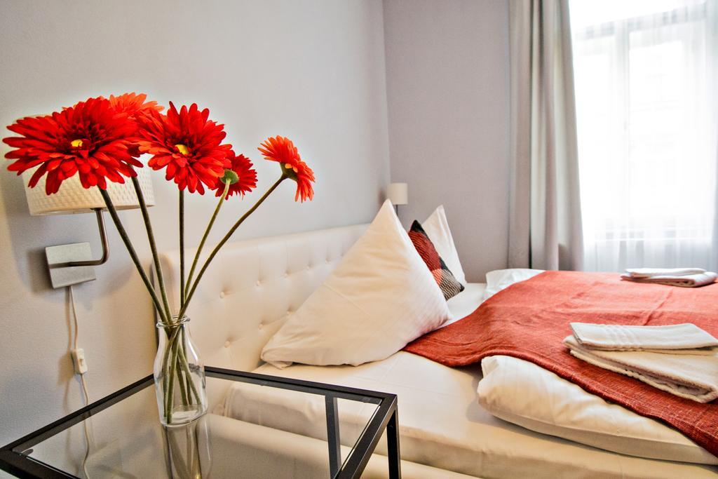 Business Class Ruterra Suite Prague Exterior photo