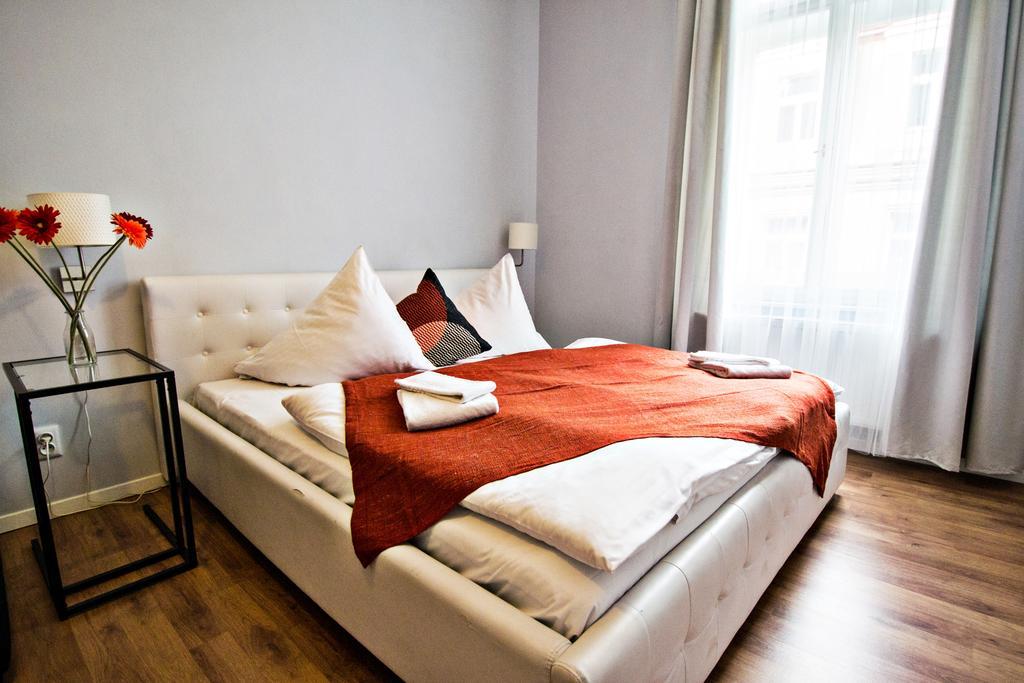 Business Class Ruterra Suite Prague Exterior photo