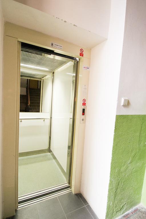 Business Class Ruterra Suite Prague Exterior photo